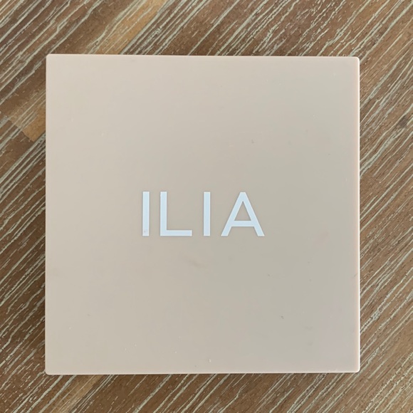 ILIA Other - Ilia nightlite bronzing powder